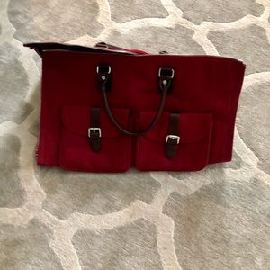 Hook and Albert Twill Garment Weekender (Red)
